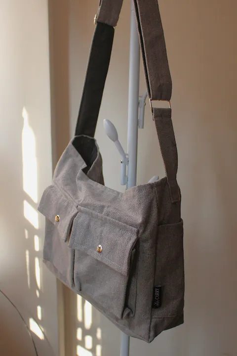 Carry%20Canvas%20SidePal%20For%20Men%20&%20Women%20%7C%20Crossbody%20Bag%20%7C%20Unisex%20bag%20%7C%20Travel%20Bag%20%7C%20Side%20bag%20%7C%20Trooper%20bag%20-%20Image%204