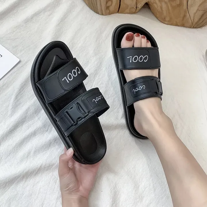Cool%20Outdoor%20Summer%20Slipper%20For%20Women%20-%20Black%20Colored%20%7C%20White%20Colored%20%7C%20Fashion%20%7C%20Footwear%20%7C%20Slippers%20For%20Women%20-%20Image%202