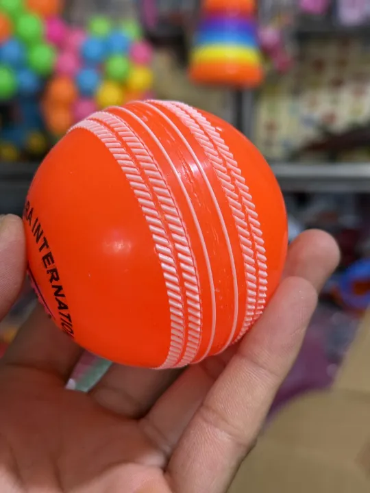 ActiveU%20Rubber%20Synthetic%20Cricket%20Ball%20i10%20Cricket%20Synthetic%20Ball,%20Best%20Practice%20Poly%20Hard%20Balls%20-%20Indoor%20&%20Outdoor%20Training%20(PACK%20OF%201)%20-%20Image%205