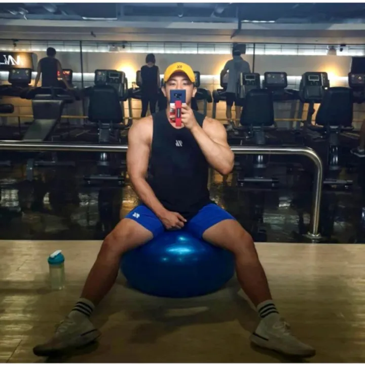 Comfort%20Fit%20Men's%20Tank%20Top%20Breathable%20Mesh%20Lightweight%20Gym%20Vest%20High%20Quality%20Speed%20Dry%20Sleeveless%20T-shirt%20for%20Summer%20Wear%20Basketball%20Apparel%20Running%20Gear%20Fitness%20Clothing%20Male%20Athletes%20-%20Image%208