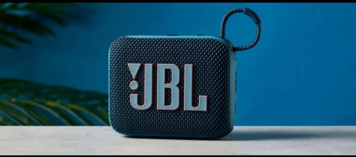 Wireless%20Portable%20Bluetooth%20Speaker%20Go%204%20(copy)%20-%20Image%202