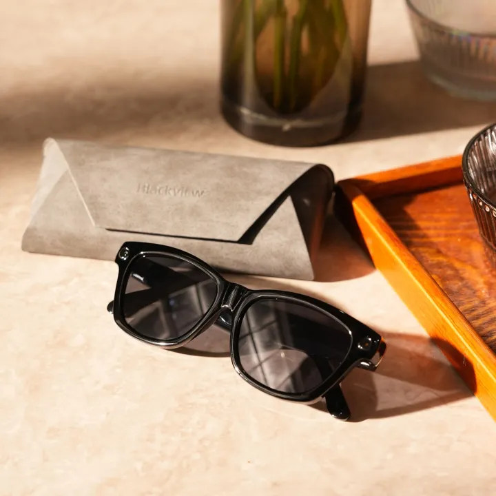 Blackview%20BV100%20%7C%20Smart%20Glasses%20%7C%20Built%20in%20AI%20Camera%20%7C%20Camera%20Sunglasses%20%7C%20Sunglasses%20with%20built%20in%208MP%20Camera%20with%20crystal%20clear%20Photos%20and%20Videos%20-%20Image%204