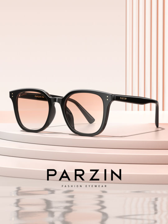 Parzin Female Same Style as Adam Fan Plain Street Shot Light Color ...