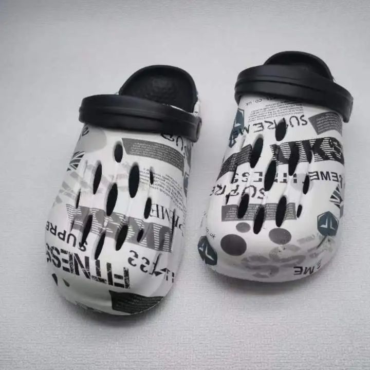 Super%20Comfortable%20Anti-Skid%20Crocs%20For%20Mens,Stylish%20And%20Soft%20Printed%20Slippers%20-%20Image%203