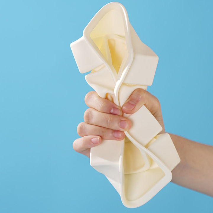 Giant%20Storage%20For%20Food%20Meal%20Sauce%20With%20Lid%20Silicone%20Freezer%20Trays%20Extra%20Large%20Soup%20Ice%204%20Cubes%20Tray%20Food%20Freezing%20Molds%20MENGYU%20-%20Image%208