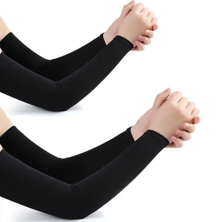 1%20Pair%20Arm%20Sleeves%20Fit%20Thumb%20Stretchable%20Hand%20Cover%20Arm%20Sleeves%20Black%20Color%20-%20Arm%20Sleeves%20-%20Image%205