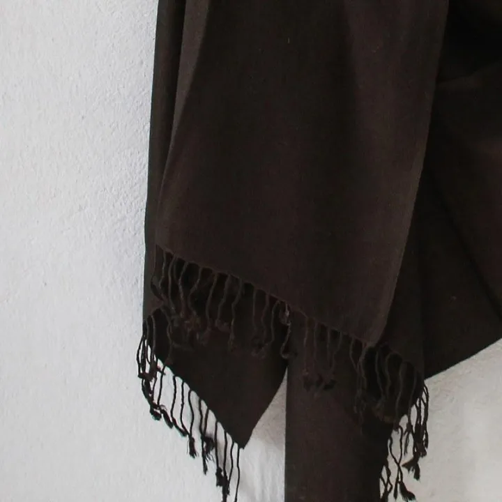 Black%20Shawl%20Silk%20Woolen%20Wrap%20Scarf%20Fashionable%20And%20Stylish%20-%20Image%203