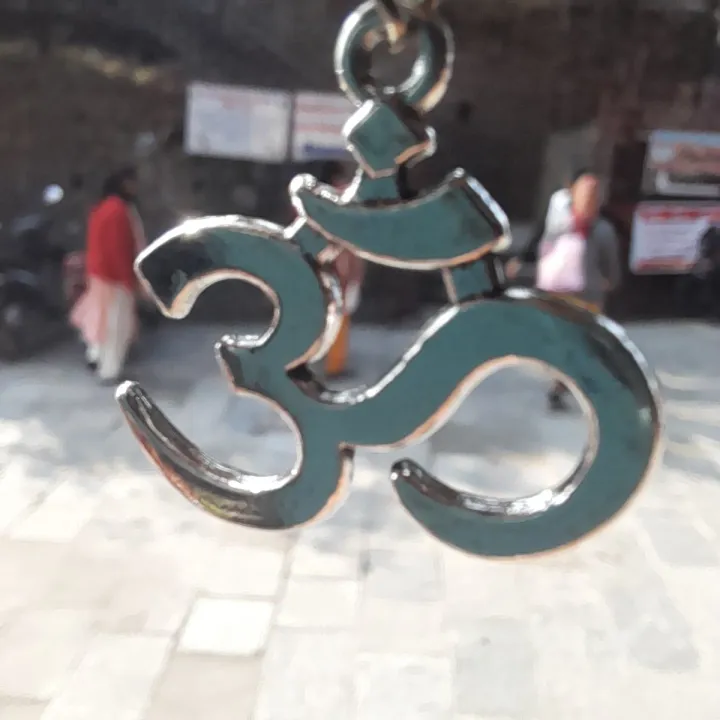 Om%20Locket%20Pendant%20Sampada%20Puja%20-%20Image%203