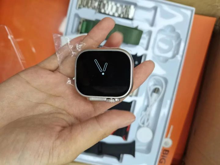 Ultra%20Smart%20Watch%207%20in%201%20BT%20Calling,%20Big%20Display%2049MM%20Sports%20Mode%20Fitness%207%20Belt%20for%20Men%20&%20Women%20Smartwatch%20(Multicolor%20Strap,%20Free%20Size)%20-%20Image%203