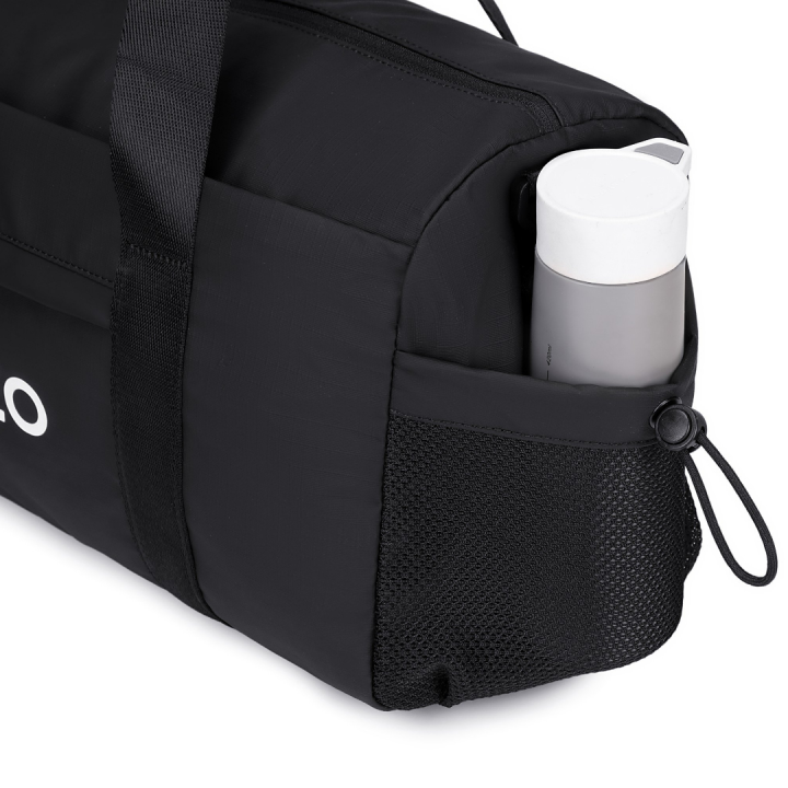 Everesco%20Eveo%20Optimo%2028L%20Duffel%20Bag%20For%20Men%20Waterproof%20Gym%20Travel%20Bag%20With%20Shoe%20Compartment%20Black%20-%20Image%207