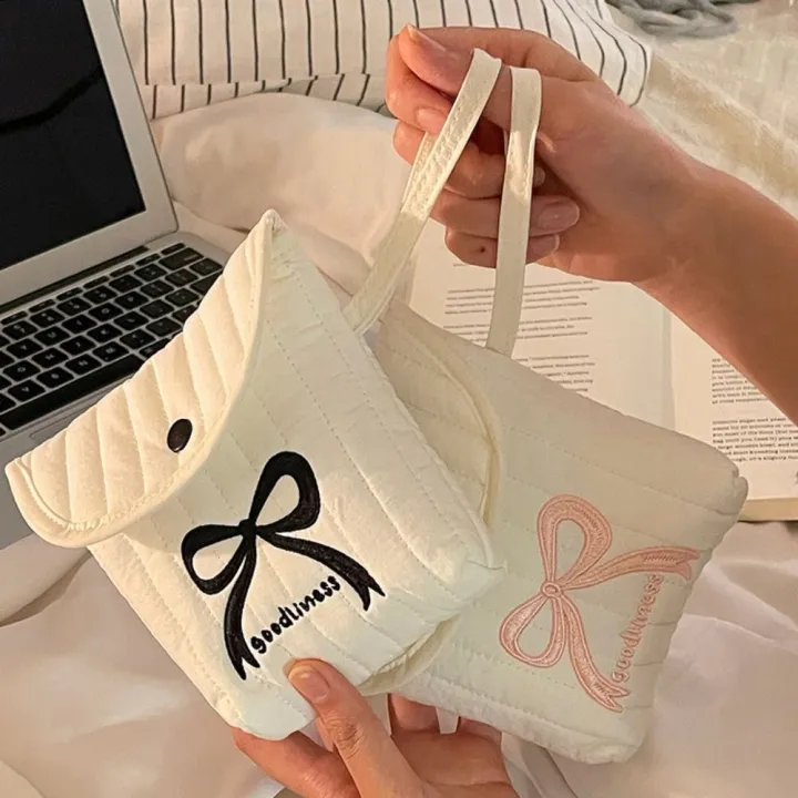 Fashion%20Bow%20Period%20Bag%20Large%20Capacity%20Portable%20Sanitary%20Napkin%20Storage%20Bag%20Multifunctional%20Menstrual%20Pad%20Bag%20Women%20-%20Image%202