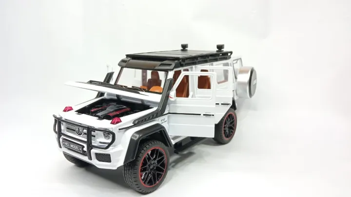 Remote%20Control%20Car,%20Mercedes%20Benz%20G%20Series%20Designed%20By%20HCF,%201:22%20Die%20Cast,%20Openable%20Doors,%20Booth,%20Bonnet,%20Humidity%20Fire%20Exhaust,%20Chargeable%20Battery%20-%20Image%203