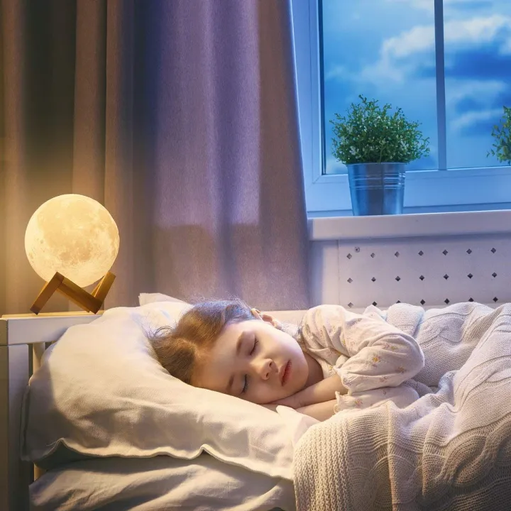 Color%20Changing%203D%20Printing%20Moon%20Lamp/%20Lunar%20Moonlight%20Lamp%20Night%20Lamp%20(15%20cm,%20White)%20-%20Image%202