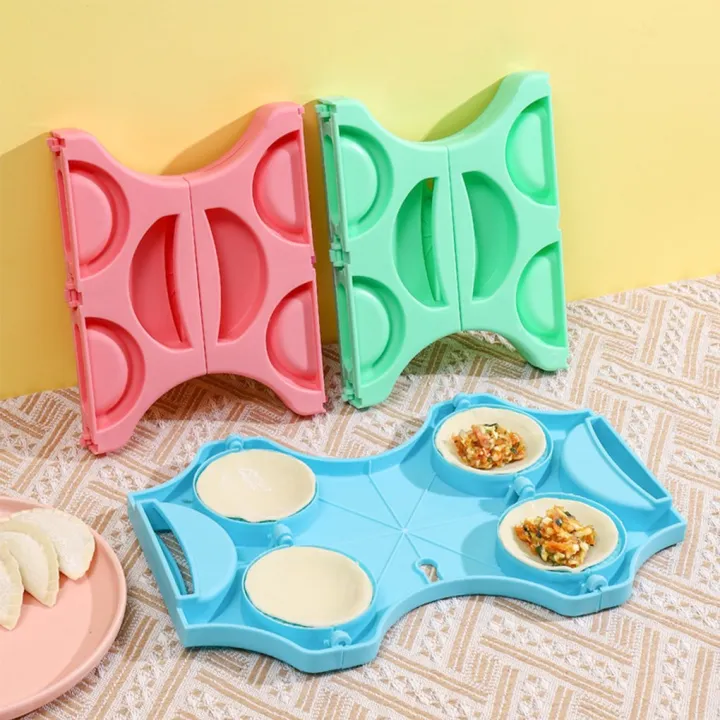 4%20in%201%20Plastic%20Dough%20Press%20Mold%20Dumpling%20Momo%20Maker%20Tool%20-%20Image%202