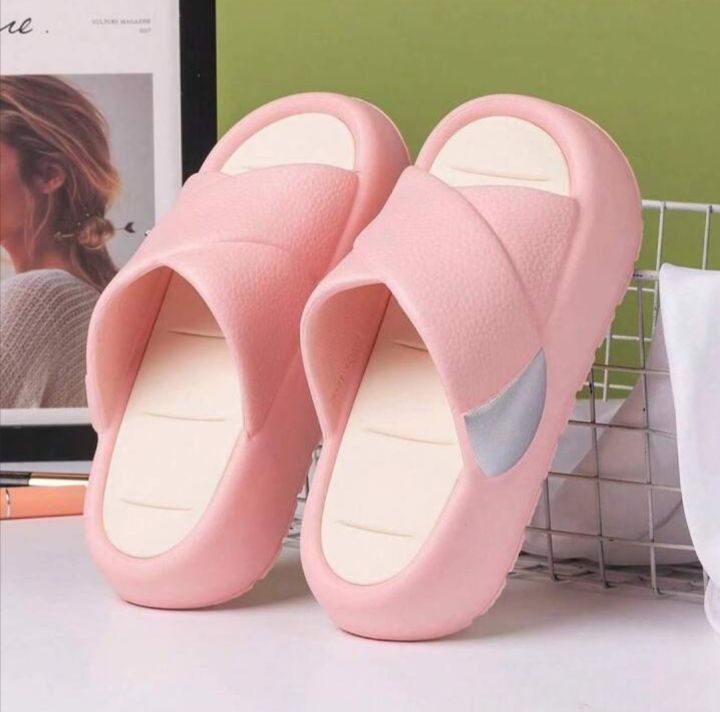 Women's New Summer Thick Sole Anti-slip Outdoor Beach Slippers