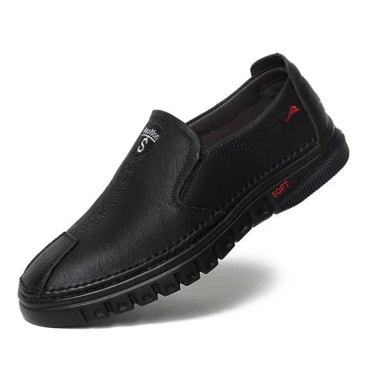 2023%20Spring%20and%20Autumn%20new%20men's%20leather%20shoes%20round%20toe%20slip-on%20soft%20bottom%20soft%20surface%20non-slip%20breathable%20work%20casual%20leather%20shoes%20-%20Image%205