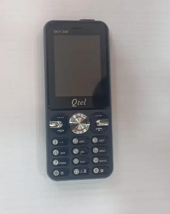 Qtel%20SKY%20205%20%E2%80%93%20Dual%20SIM%20Keypad%20Phone%20with%202500mAh%20Battery,%20Loud%20Speaker,%20Flashlight,%20and%20Multimedia%20Features%20-%20Image%203