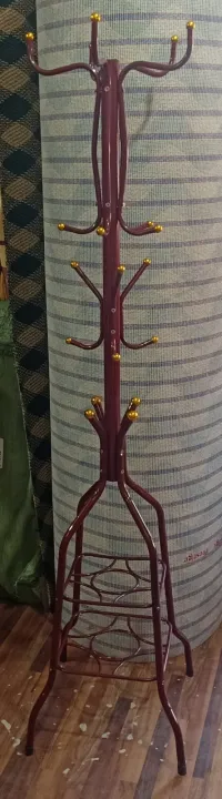 Metal%20Tree%20Coat%20Clothes%20Hanger%20Stand%20With%2020%20Hooks%20%7C%20Lightweight%20&%20Portable%20Anti%20Rust%20Poles%20Clothes%20Coat%20Hanger%20-%20Image%205