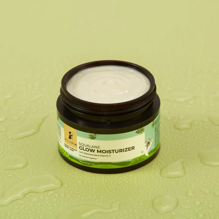 Pilgrim%20Squalane%20Glow%20Moisturizer%20for%20Dry%20Skin%2050%20gm%20-%20Image%202