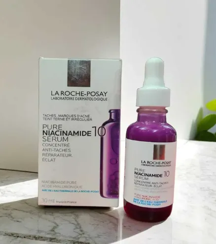 La%20Roche-Posay%20Pure%20Niacinamide%2010%20Serum%20for%20Dark%20Spots%20&%20Brightening%20Solution%20-%20Image%204