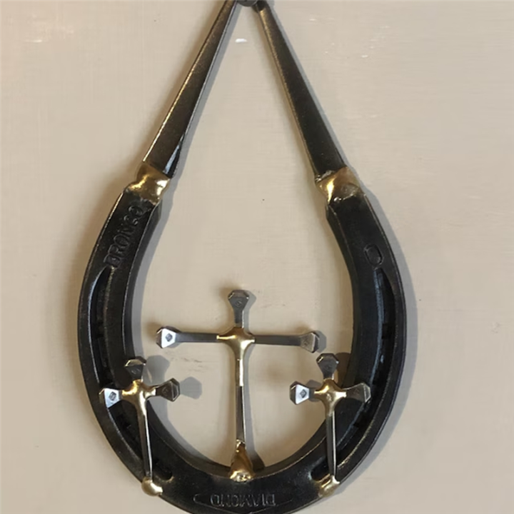OUMERY%20Horseshoe%20Nail%20Crucifix%20Wall%20Decoration%20Decorative%20Horseshoe%20Wall%20Crucifix%20-%20Rustic%20Spiritual%20Art%20Sculpture%20-%20Image%205