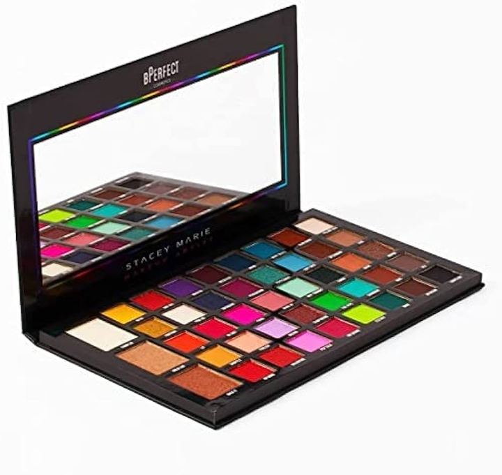 BPerfect%20X%20Stacey%20Marie%20Carnival%20XL%20Pro%20Eyeshadow%20Palette%20-%20Image%204
