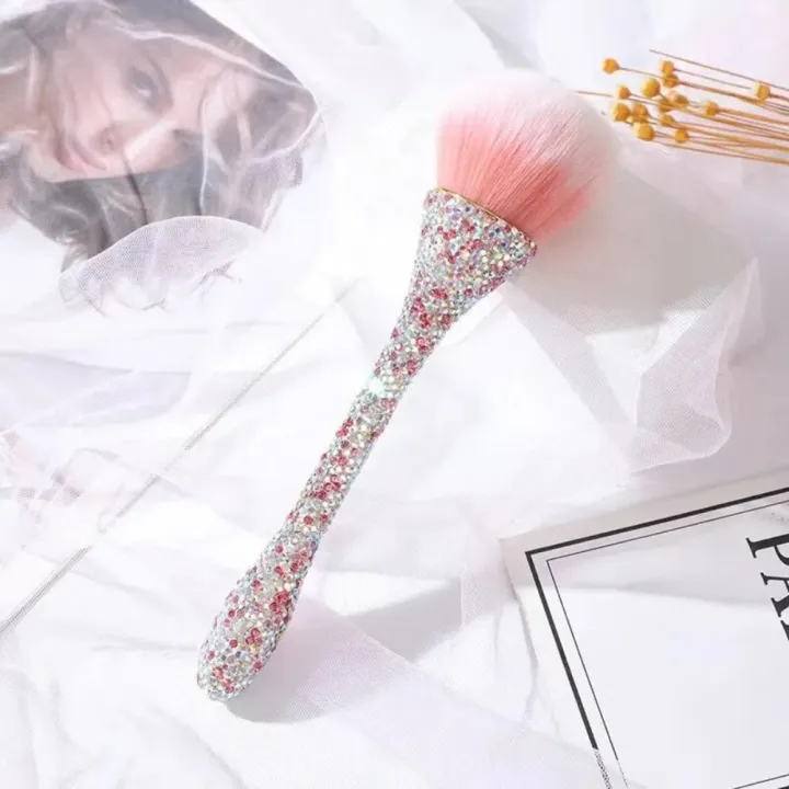 Durable%20Artificial%20Fiber%20Diamond%20Handle%20Makeup%20Brush%20Diamond%20Inlay%20Soft%20Bristles%20Loose%20Powder%20Brush%20Rhinestone%20Handle%20Fluffy%20Blush%20Brush%20Professional%20-%20Image%204