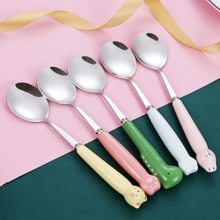 Eating%20Mixing%20Cute%20Cartoon%20Ceramic%20Handle%20Dinnerware%20Cutlery%20Kitchen%20Utensil%20Soup%20Spoons%20Tableware%20-%20Image%207