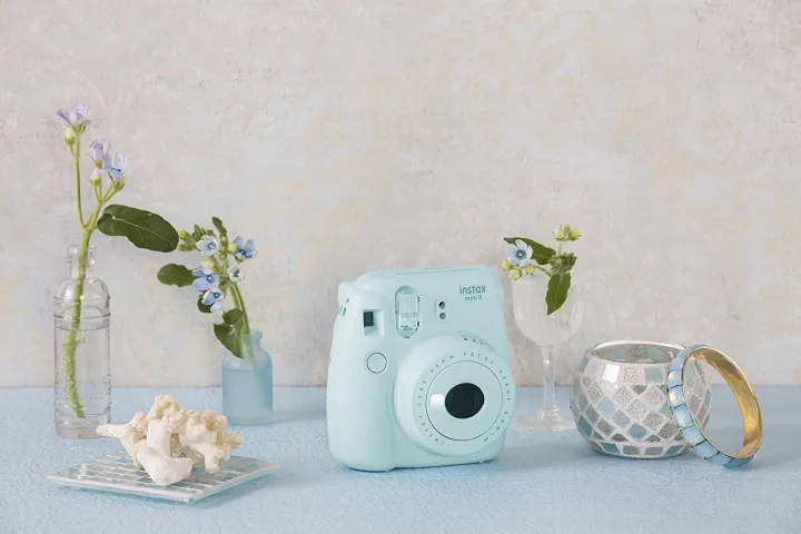 Fujifilm%20Instax%20Mini%209%20Instant%20Camera%20-%20Ice%20Blue%20-%20Image%209