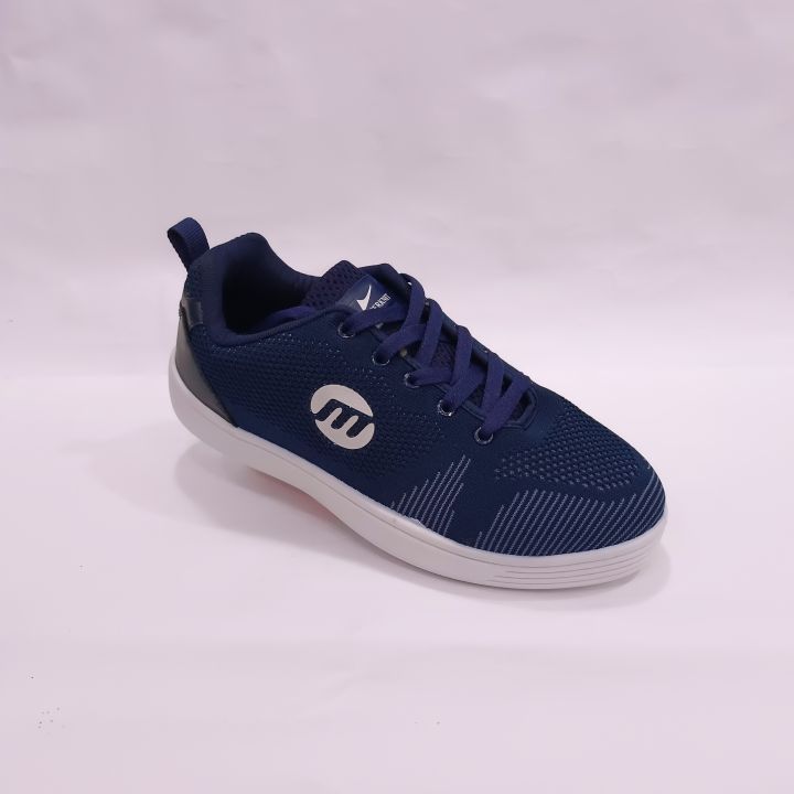 Blue%20and%20White%20Knitted%20Casual%20Magic%20Sneakers%20For%20Men%20-%20Image%204