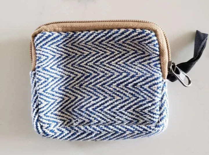 Hemp%20Coin%20Pouch.%20Handcrafted%20Uniquely%20Design%20Hemp%20&%20Cotton%20Mixed%20Double%20Compartment%20Pouch%20For%20Women.%20Small%20Purse%20-%20Image%202