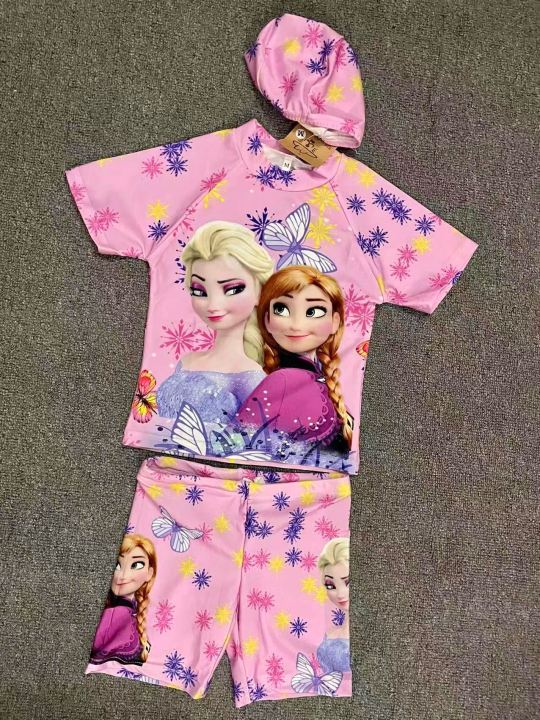 Swimming%20Customs%20for%20Kids%20-%20Image%202