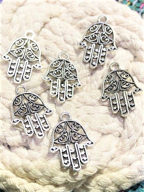 Metal%20Silver%20Color%20Hamsa%20Hand%20A%20Charms%20%20for%20DIY%20/Craft,%20Accessary%206pcs%20Set%20-%20Image%205