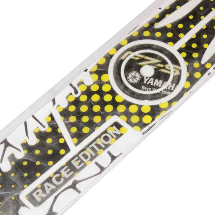 Yamaha%20Fz%20V2%20Full%20Tank%20Pad%20-%20Image%204