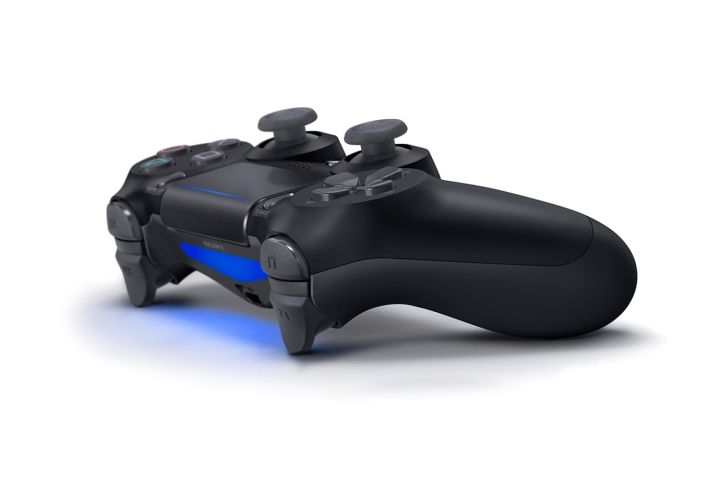 Wireless%20Controller%20for%20PlayStation%204%20&%20PC%20(Black)%20-%20Image%203