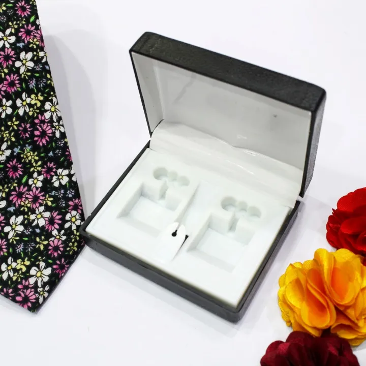 Blue%20Solid%20Square%20Design%20Cufflink%20-%20Image%203