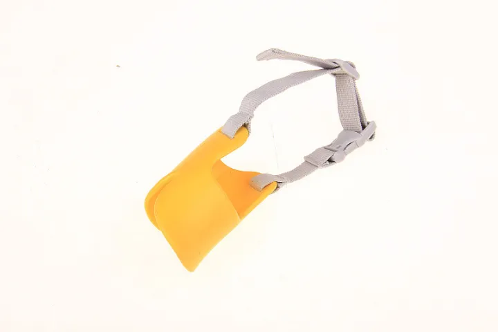 Pet%20dog%20soft%20duckbill%20cover%20anti-bite%20anti-barking%20silicone%20mouth%20cover%20fine%20packaging%20dog%20mask%20dog%20mouth%20cover%20pet%20supplies%20-%20Image%206