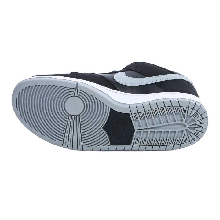 Unisex%20Black%20Color%20SB%20Dunk%20Low%20Pro%20Sneakers%20-%20Image%2010