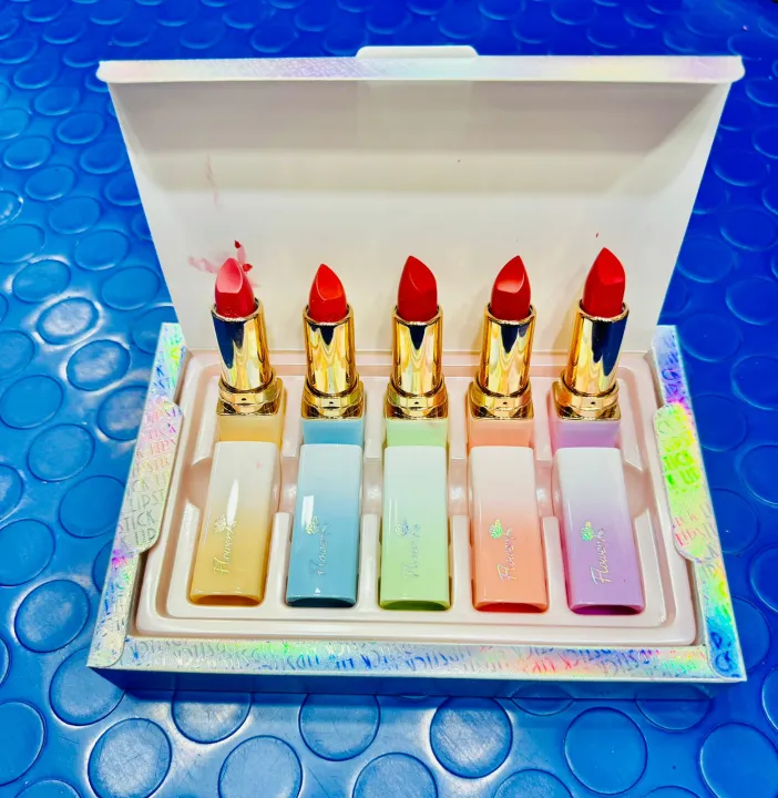 Angel%20Kiss%20Lipstick%20Set:%205%20Matte%20Shades%7C%7CnMatte%20Lipstick%20Collection:%20Vibrant%20and%20Long-lasting%20-%20Image%202