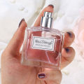 Douyin new Miss Sweetheart lasting fragrance to give girlfriend Valentine's Day gift box gift perfume 50ml. 