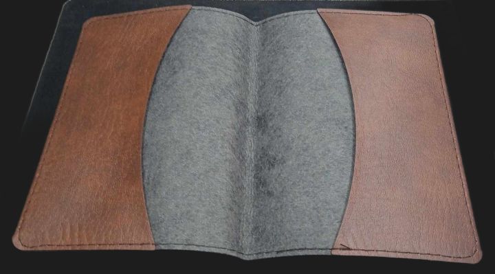 Brown%20Passport%20Cover%20Pu%20Leather%20-%20Image%202