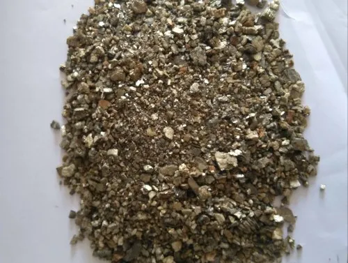 Premium%20Vermiculite%200.5%20kg%20%7C%20Soil%20Aerator%20&%20Moisture%20Retainer%20for%20Seed%20Germination%20and%20Potting%20Mix%20-%20Image%203