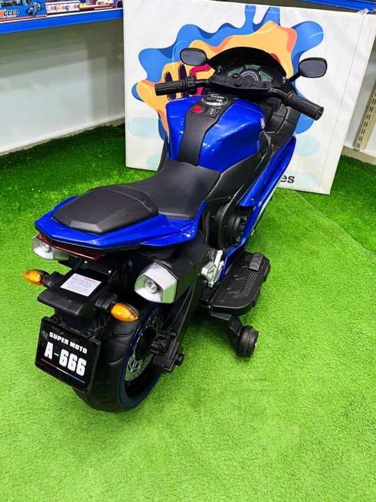 Kids%20Electric%20Bike%20Yamaha%20R6%20Blue,%20Music%20&%20USB%20%7C%20Kids%20Baby%20Electric%20Bike%20%7C%20Battery%20Operated%20Bike%20for%20Kids%20to%20Drive%202%20to%208%20Years%20Boys%20-%20Image%205