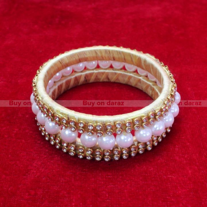 Silk%20Thread%20Wrapped%20Pearls%20Embeded%20Bangle/Choodi%20-%20Image%203