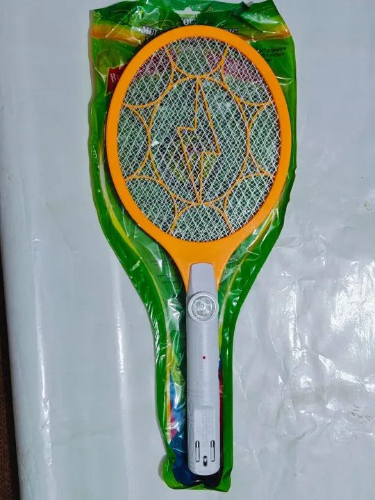 Silvertek%202-in-1%20Mosquito%20Bat%20with%20Torch%20Light%20ST-1009%20%7C%20Dual-Use%20Mosquito%20Swatter%20&%20Lamp%20%7C%20Safe%20Design%20%7C%20Built-in%20Large%20Capacity%20Battery%20%7C%20Dual%20Insulation%20Protection%20%7C%20Efficient%20Physical%20Mosquito%20Killing%20-%20Image%205