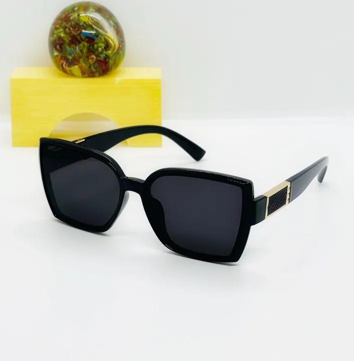 New%20Retro%20Rectangular%20Premium%20Polycarbonate%20Frame%20Sunglasses%20For%20Women%20-%20Black%20%7C%20Fashion%20Rectangular%20Frame%20Sunglasses%20For%20Women%20-%20Image%203