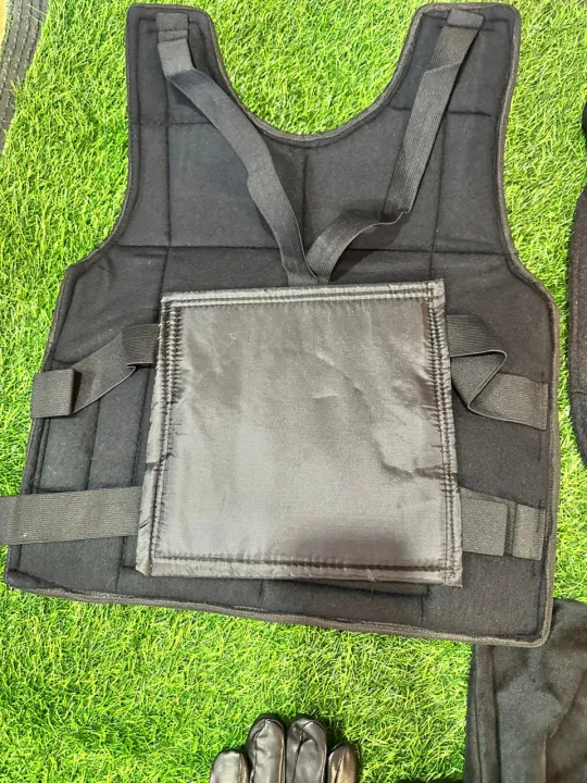 Pu%20Leather%20inner%20fur%20Chest%20Guard%20For%20Bike%20Riding%20-%20Black%20-%20Image%202