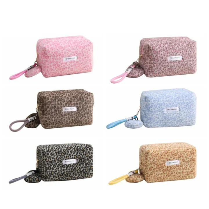 Retro%20Casual%20Women's%20Cosmetic%20Bag%20Large%20Capacity%20Portable%20Leopard%20Print%20Cosmetic%20Bag%20Leopard%20Print%20Pattern%20Lightweight%20Make%20Up%20Organizer%20Daily%20Use%20-%20Image%205