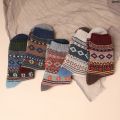 QianxiFifty percent discount Portable Winter Snow Boots Men's Fashion Colorful Style Thickened Men's 5 New Specials Pair Cotton Socks Warm Men's Retro Socks and Autumn Warmth. 