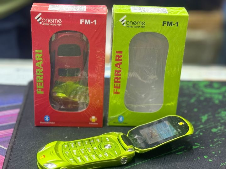 Folding%20Flip%20Keypad%20Mobile%20Phone%20-%201.77"%20Display,%20FM%20Radio,%20Dual%20SIM,%20Bluetooth%20Support%20-%20Image%204